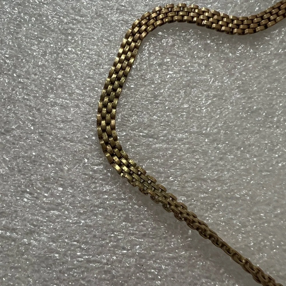 Lisner Rare Gold plated Locket Necklace Antique design in both sides - Picture 3 of 14